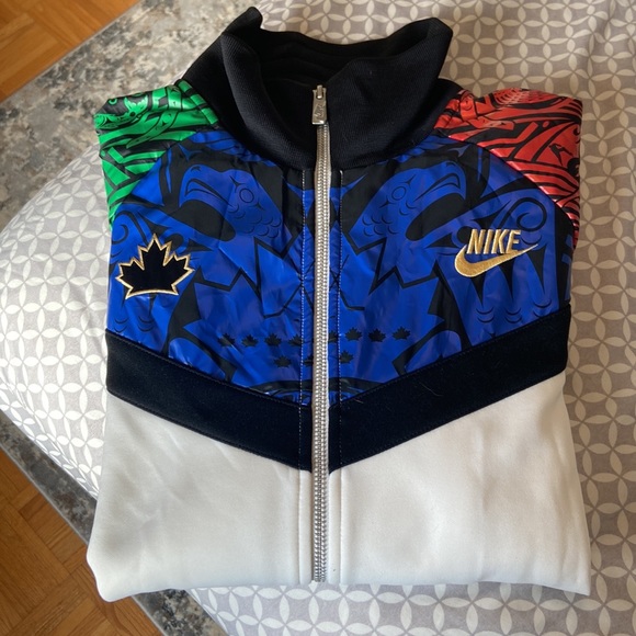 Vintage Nike Sportswear Sweater / Jacket - Picture 2 of 10
